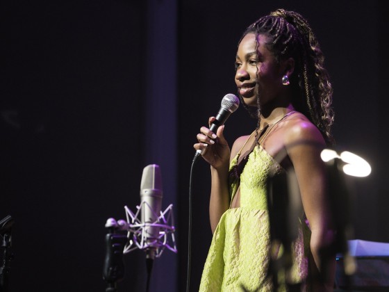 Podium Poisy - Lucy-Anne Daniels et Giacomo Smith - ven 24/04/26 20h