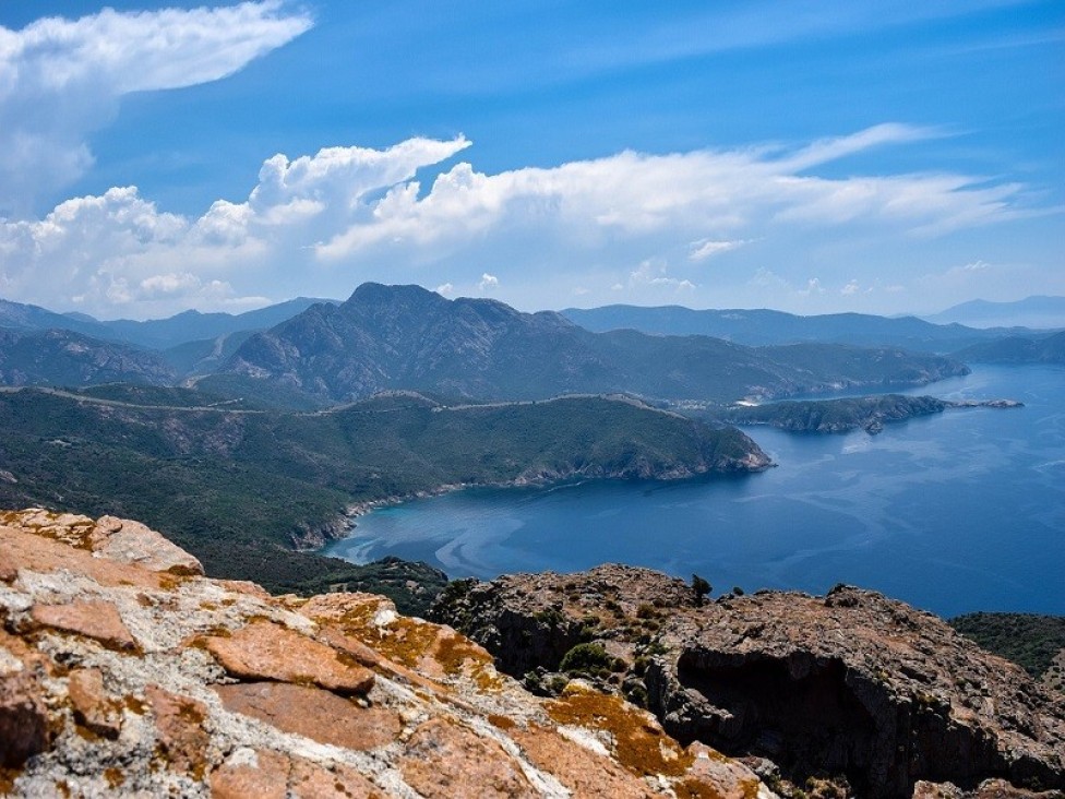 La Corse par les sommets
